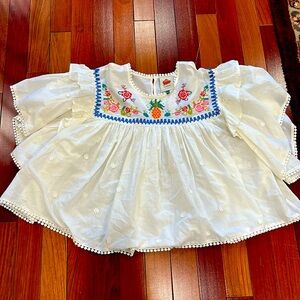 Farmrio XL peasant embroidered short sleeve shirt flowy sleeves